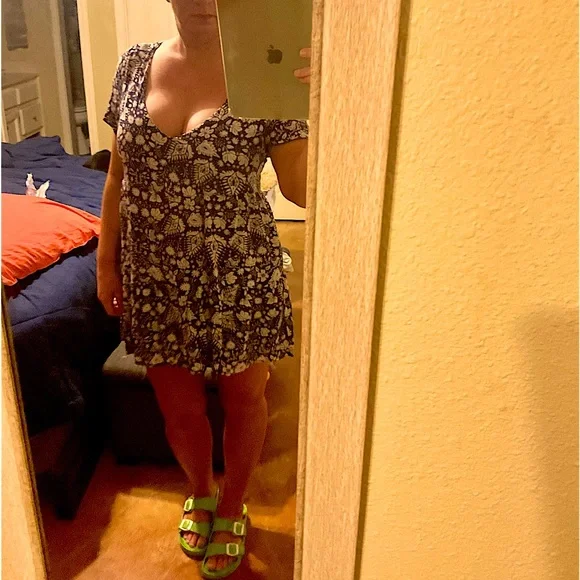 NEW LISTING ‼️SHOW ME YOUR MUMU Mini Dress - Picture 10 of 16